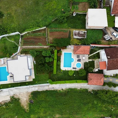Sunny With Swimming Pool * Stolac